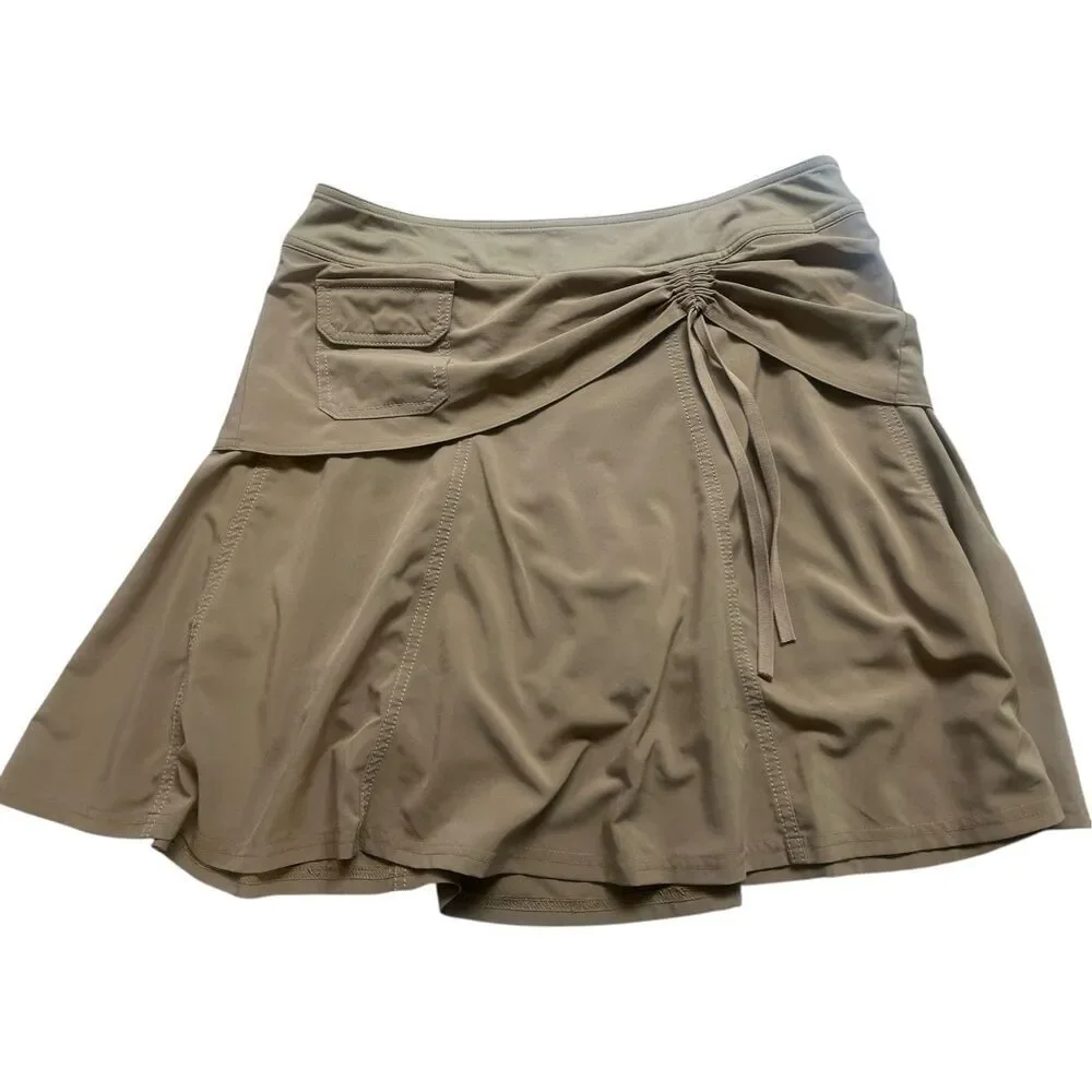 Athleta Wearever skirt tan color sz 8